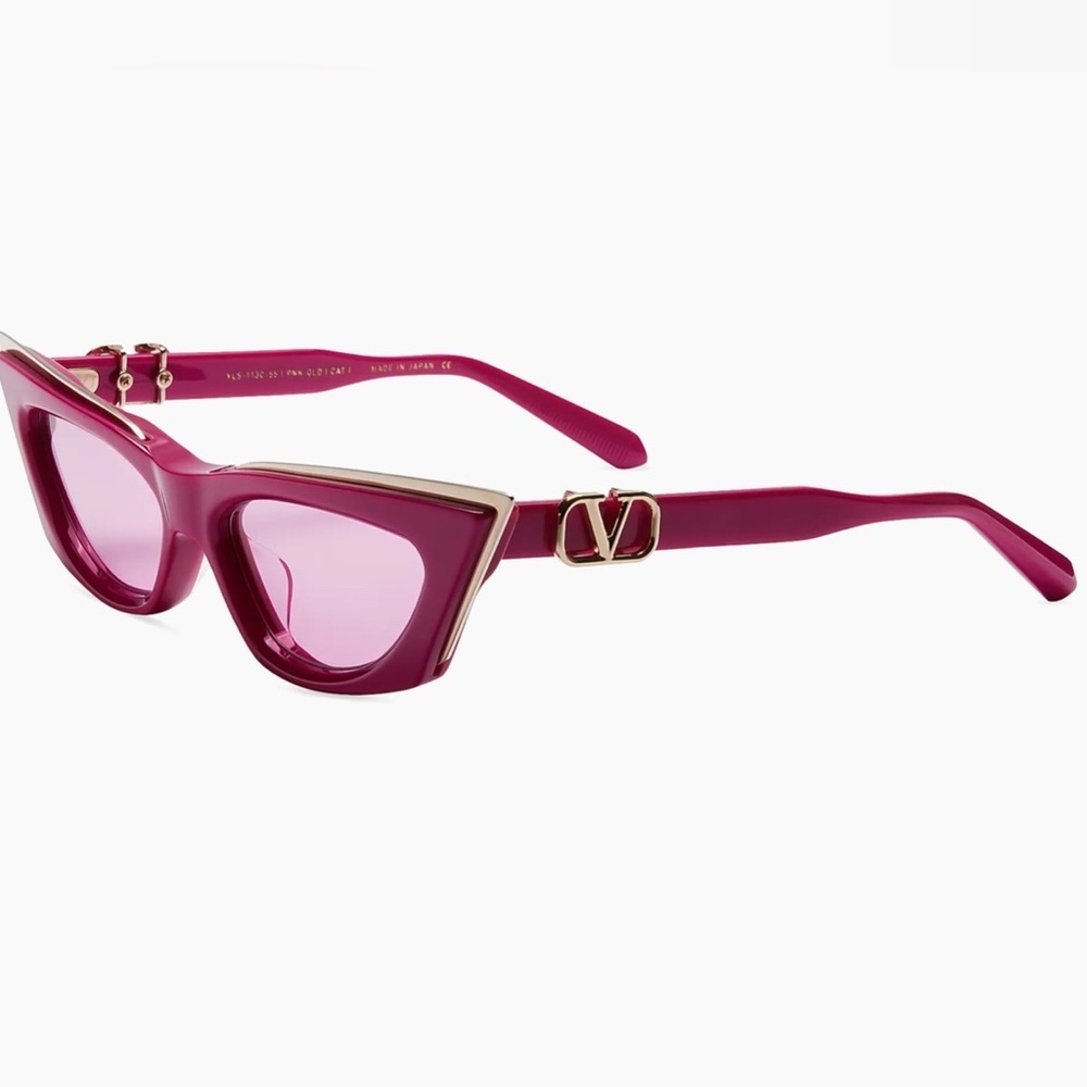Valentino Garavani NEW $920 MSRP Pink Angular Cat-Eye Sunglasses w/ box